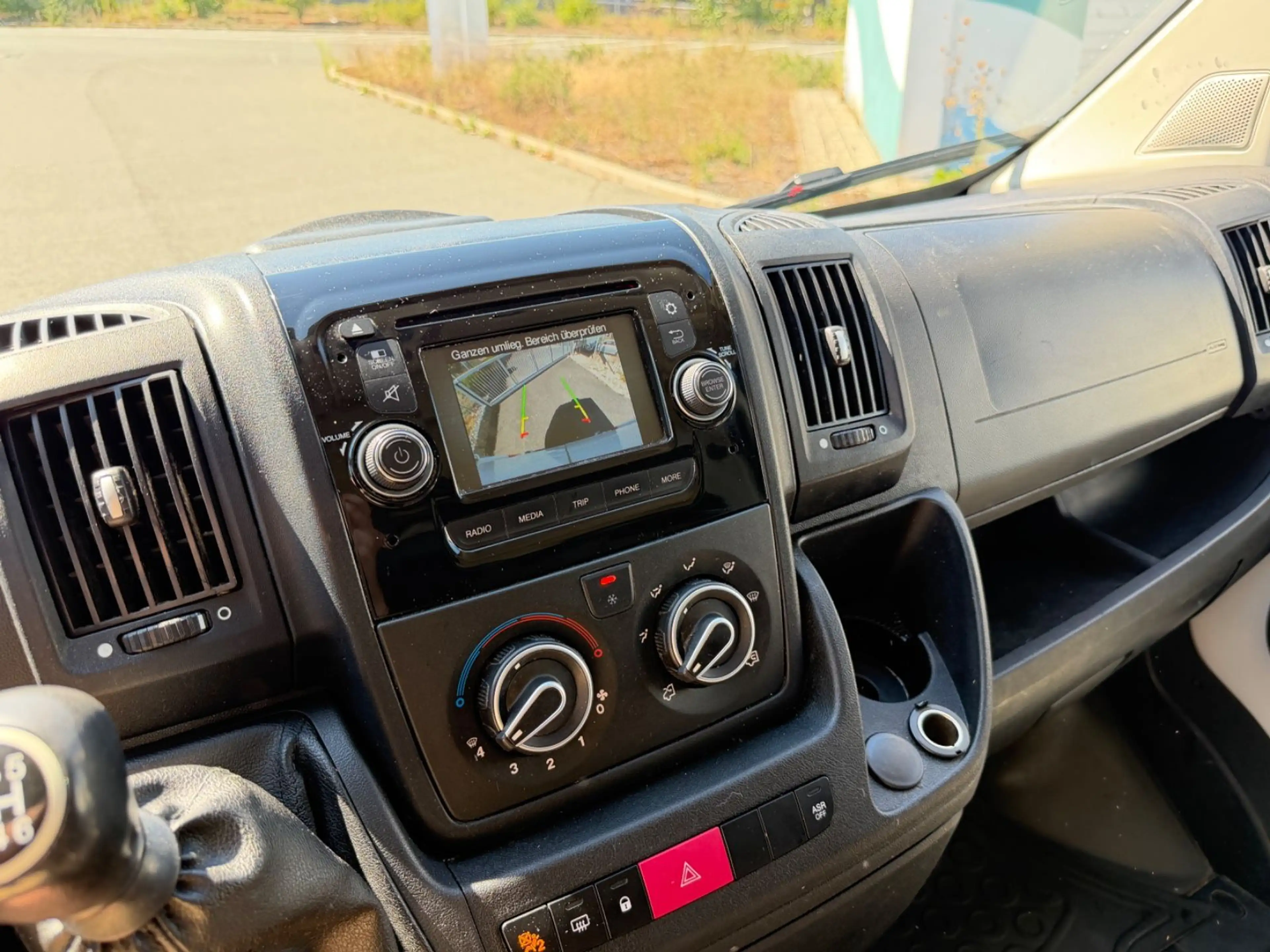 Peugeot Boxer 2,2 L3H2 Klima Navi Top Zustand TÜV/HU Neu — photo 10