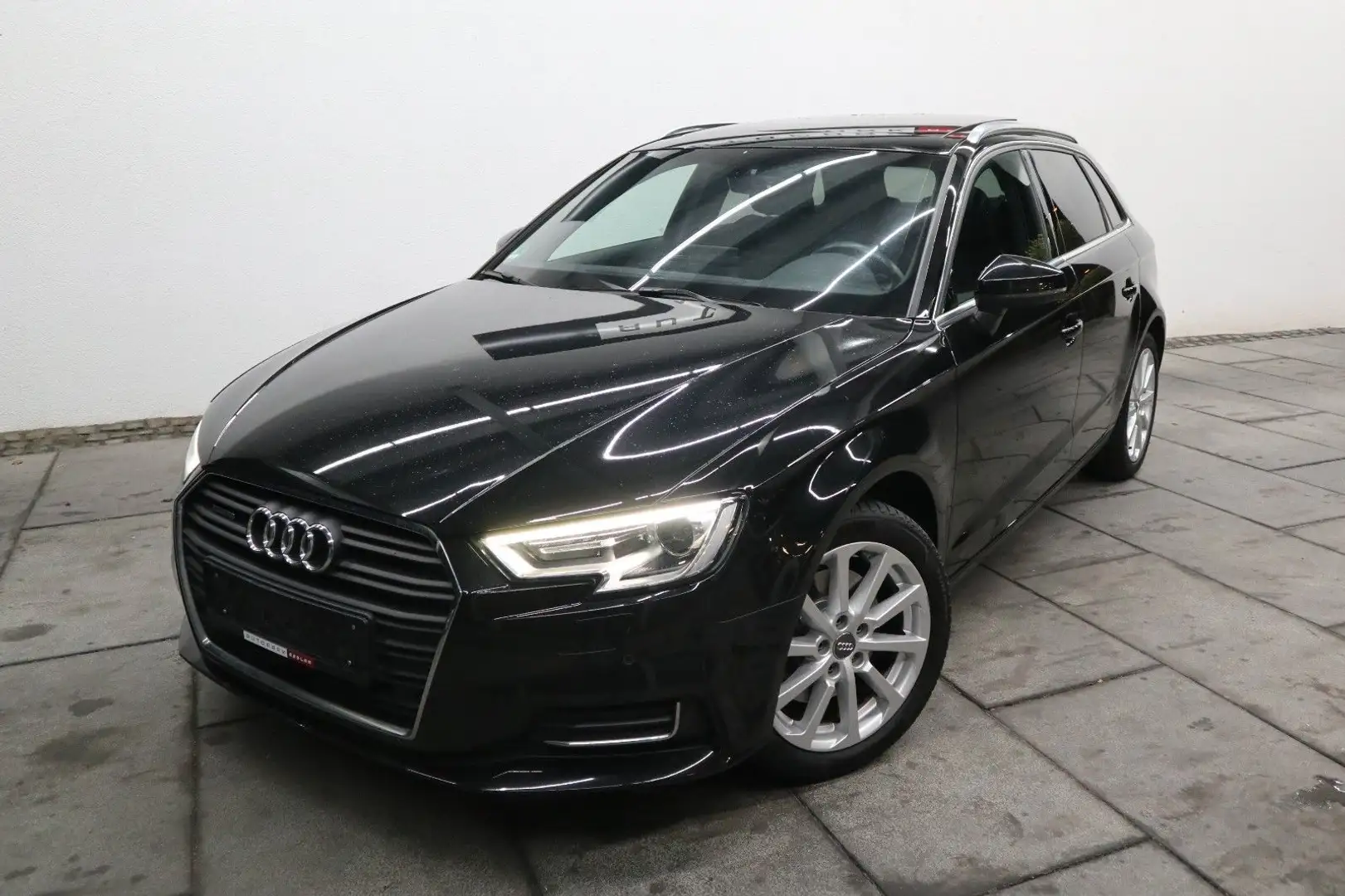 Audi A3 S-tronic Sportback qua*Pano*Virtual*ACC*B&O Noir - 1