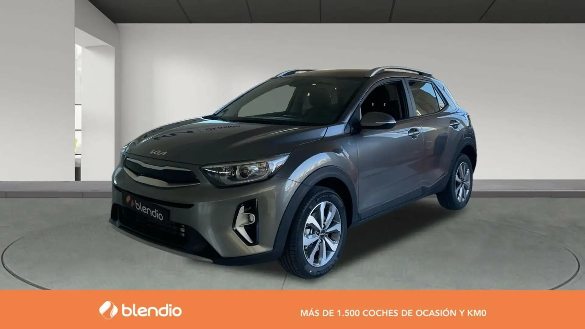 Kia Stonic 1.0 T-GDi MHEV Business 100 Gris - 1