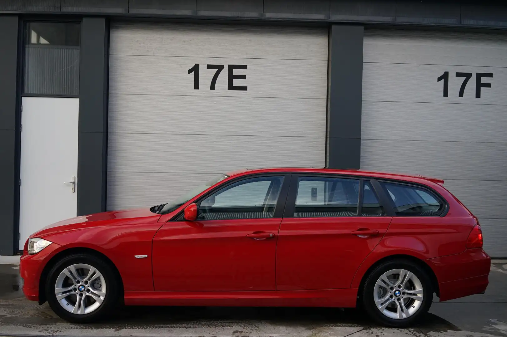 BMW 320 i Touring Let op:38dkm!!-1eig-VOL-‘11 Rood - 1