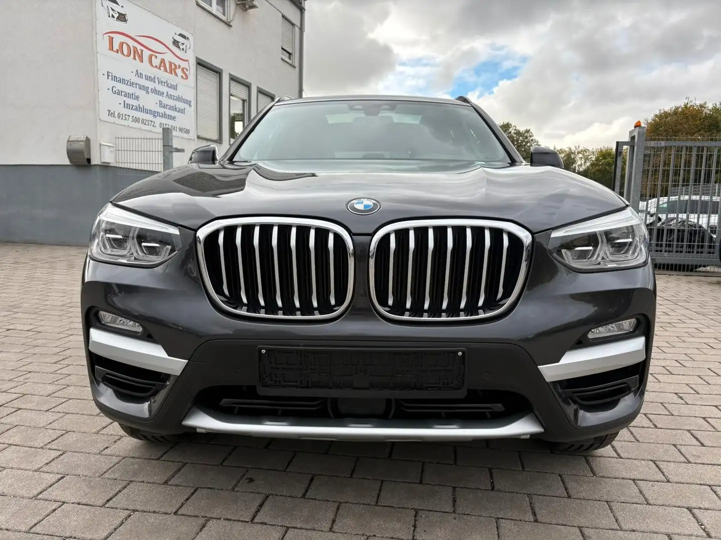 BMW X3 *Leder*Panorama*StH*Keyless*X-Line*Top* Gris - 2