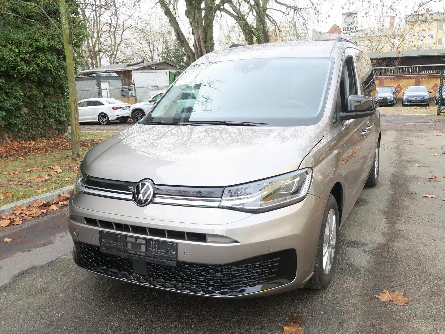 Volkswagen Caddy Life Maxi Beige - 1