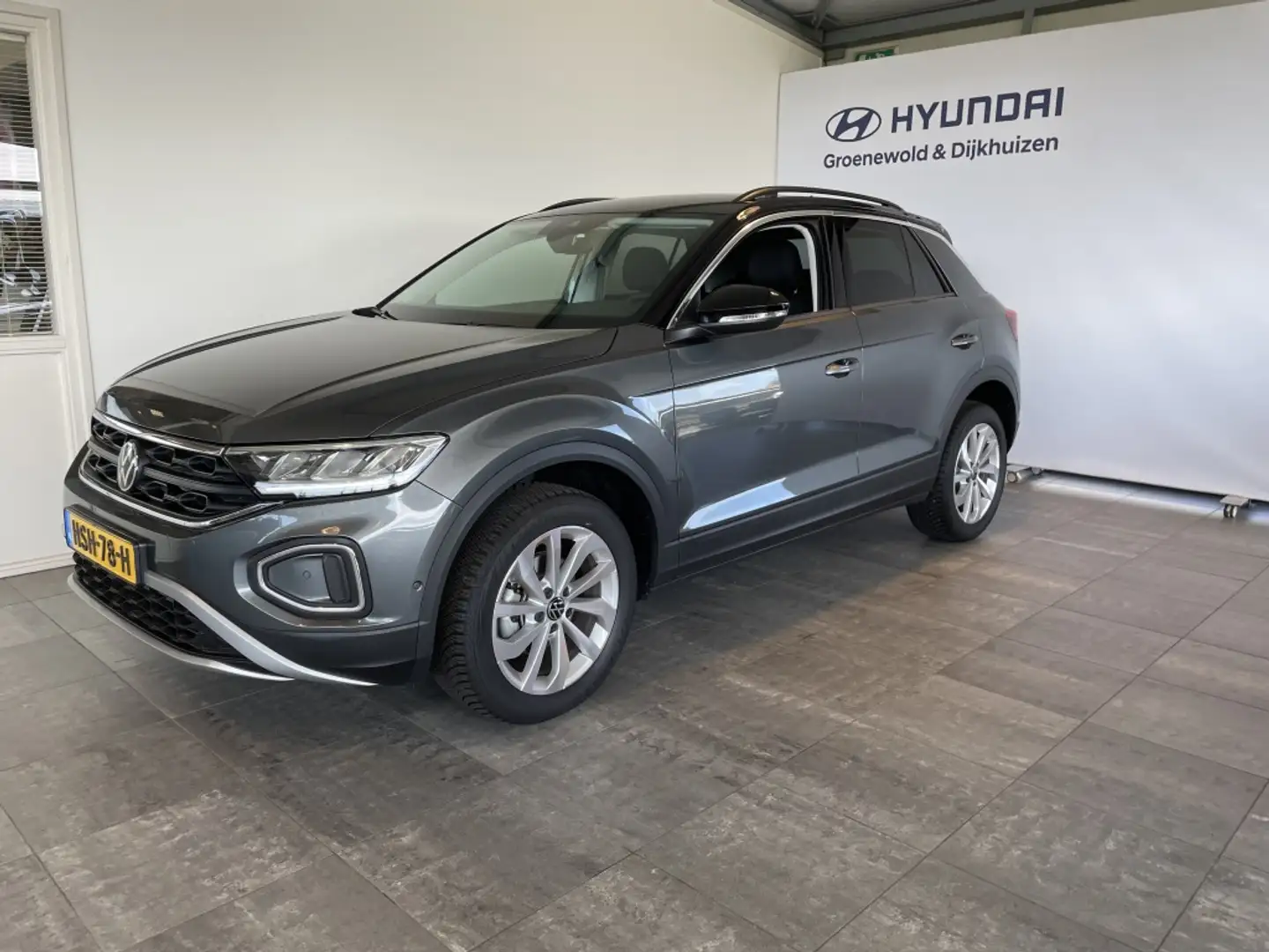Volkswagen T-Roc 1.5 TSI Life Business Edition | Automaat | Gris - 2