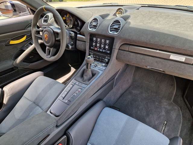 Porsche Cayman 718 Cayman GT4 RS Weissach-Paket / Liftsystem