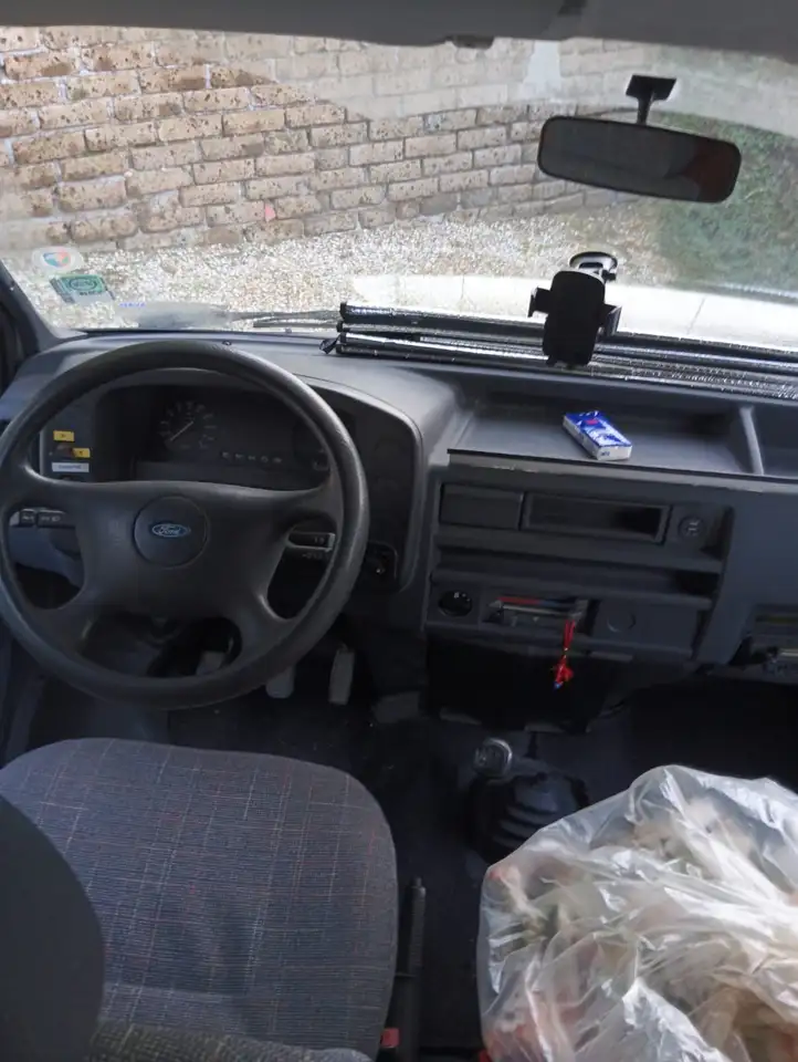 Ford Transit Caravan, foto 11