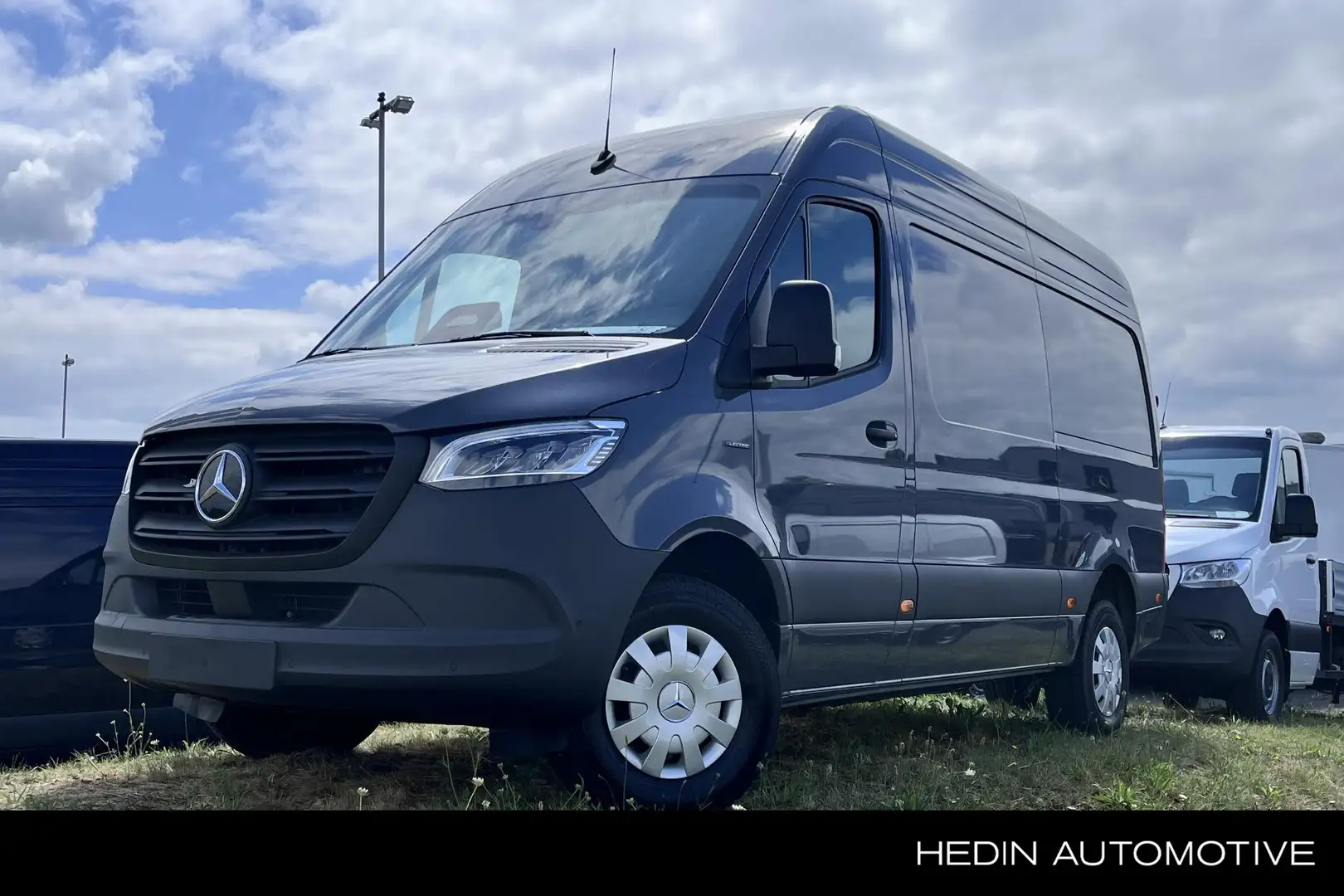 Mercedes-Benz 320 eSprinter L2/H2 Pro 81kWh | Winterpakket | High-pe Gris - 1