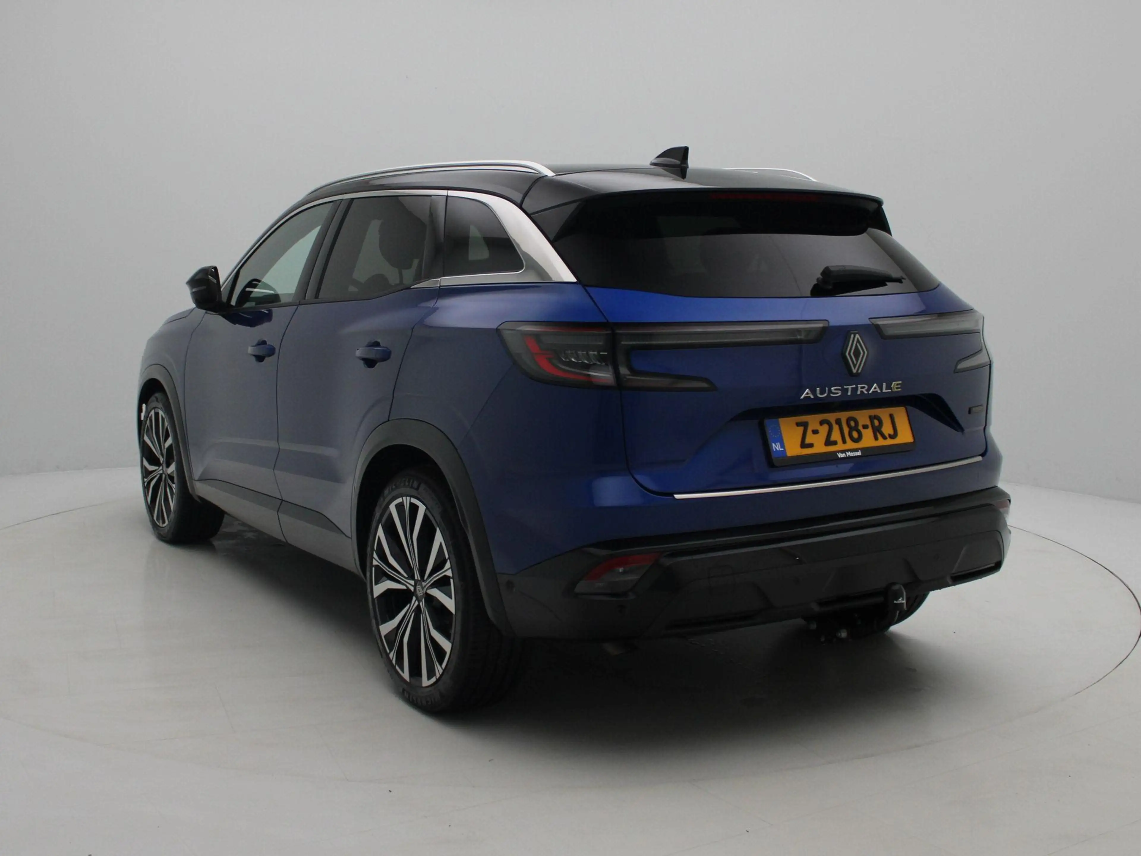 Renault Austral 1.2 E-Tech full hybrid 200 iconic | Apple Carplay — photo 3