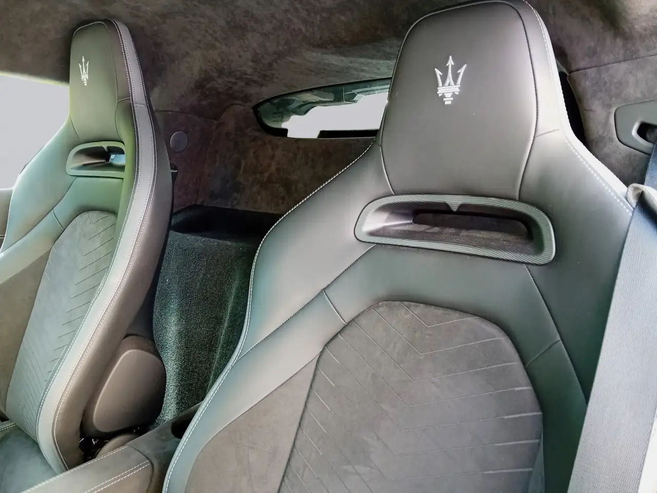 Maserati MC20 2025 — фото 11