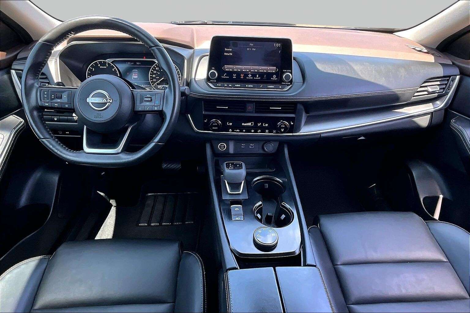 2023 Nissan Rogue SV — снимка 1