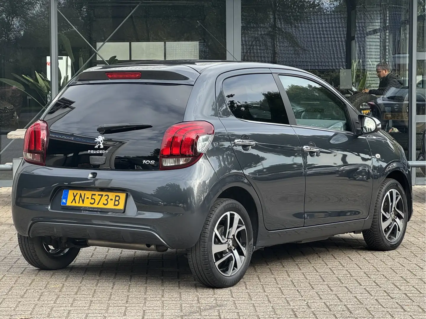 Peugeot 108 1.0 e-VTi Allure Clima/Keyless/Camera/LM-Velgen/Ap Grau - 2