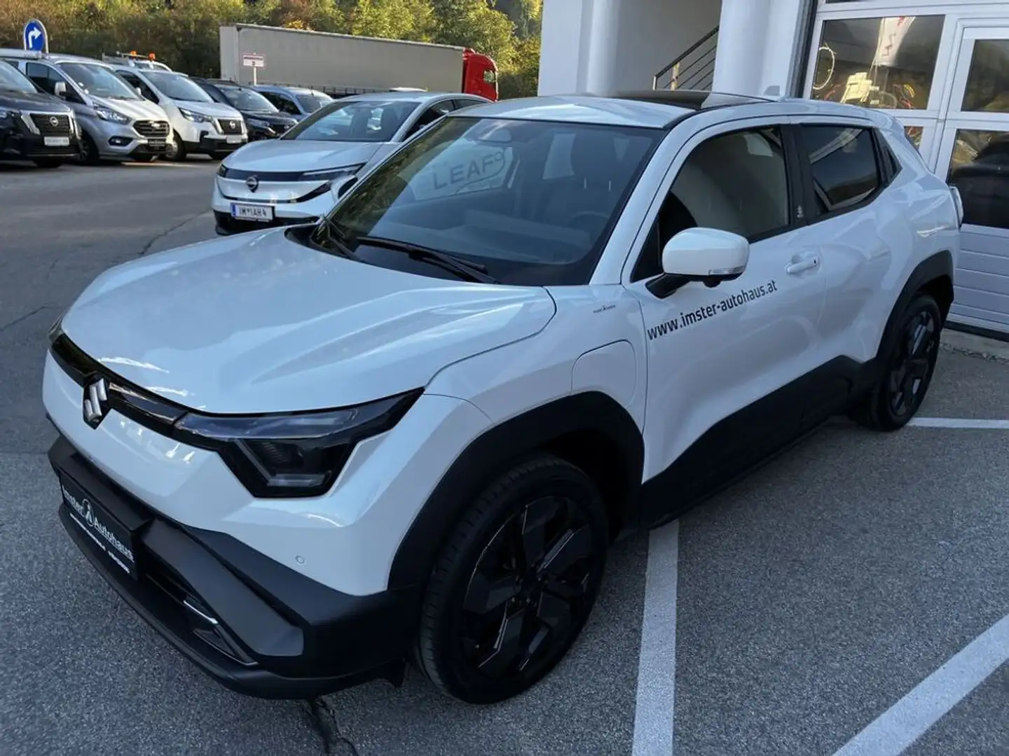 Suzuki Vitara e61kWh GLX Allgrip-e Flash 184PS Weiß - 2