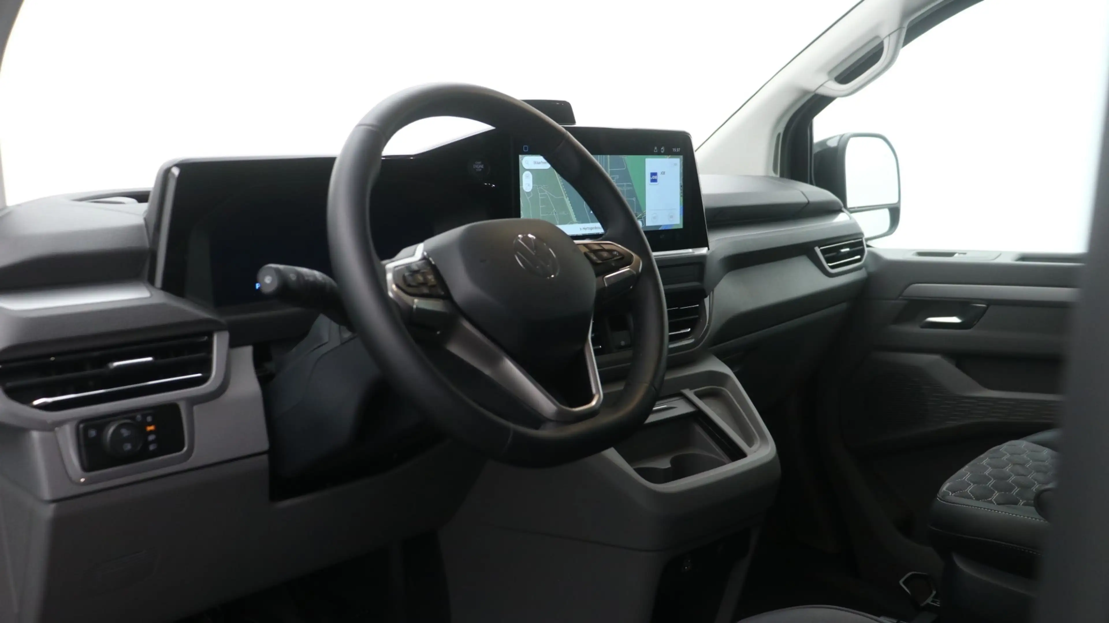 Volkswagen Transporter Dubbel Cabine L2H1 PHEV 2.5 eHybrid 233pk Automaat — photo 15