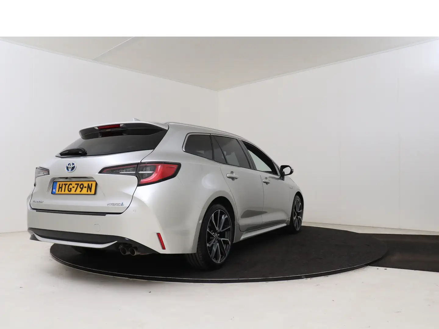 Toyota Corolla Touring Sports 2.0 Hybrid Premium I Navigatie I Le Argent - 2