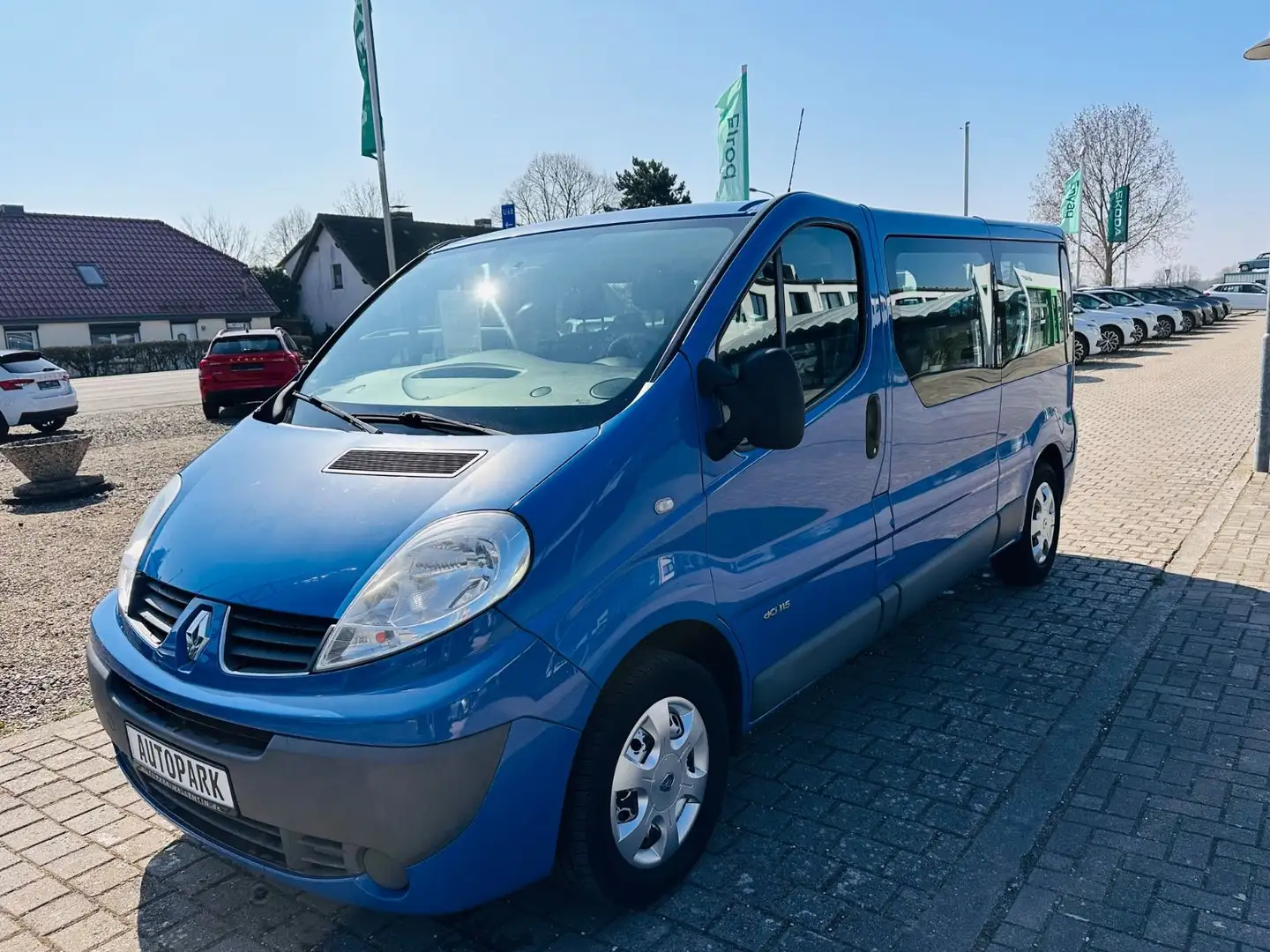 Renault Trafic Combi L2H1 *Passenger* 9 SITZE*KLIMA*LANG Синій - 2
