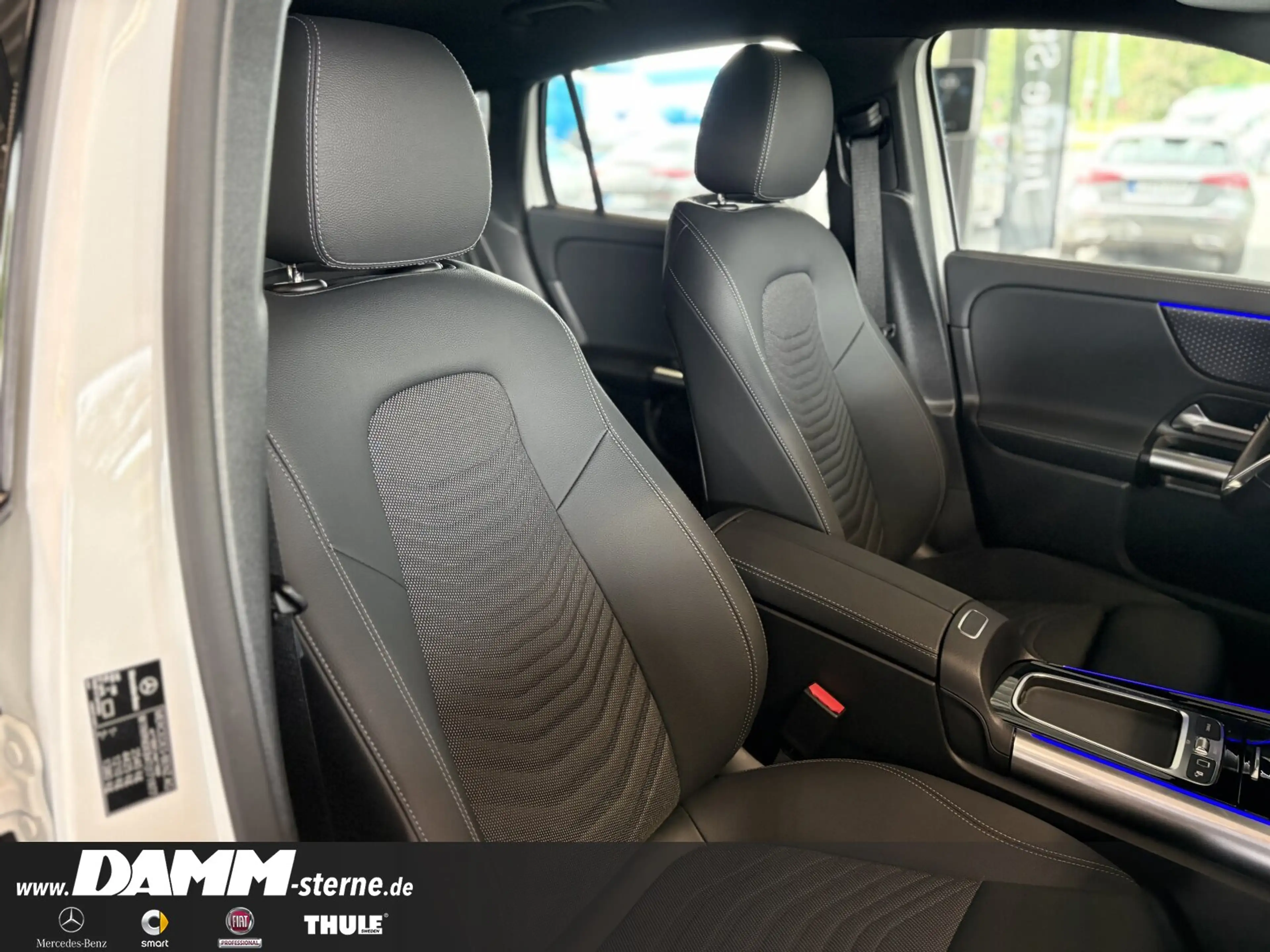 Mercedes-Benz EQA 300 EQA 300 4M Progr. Adv+/AHK/FAP/60 M GA + Flex Navi — photo 12