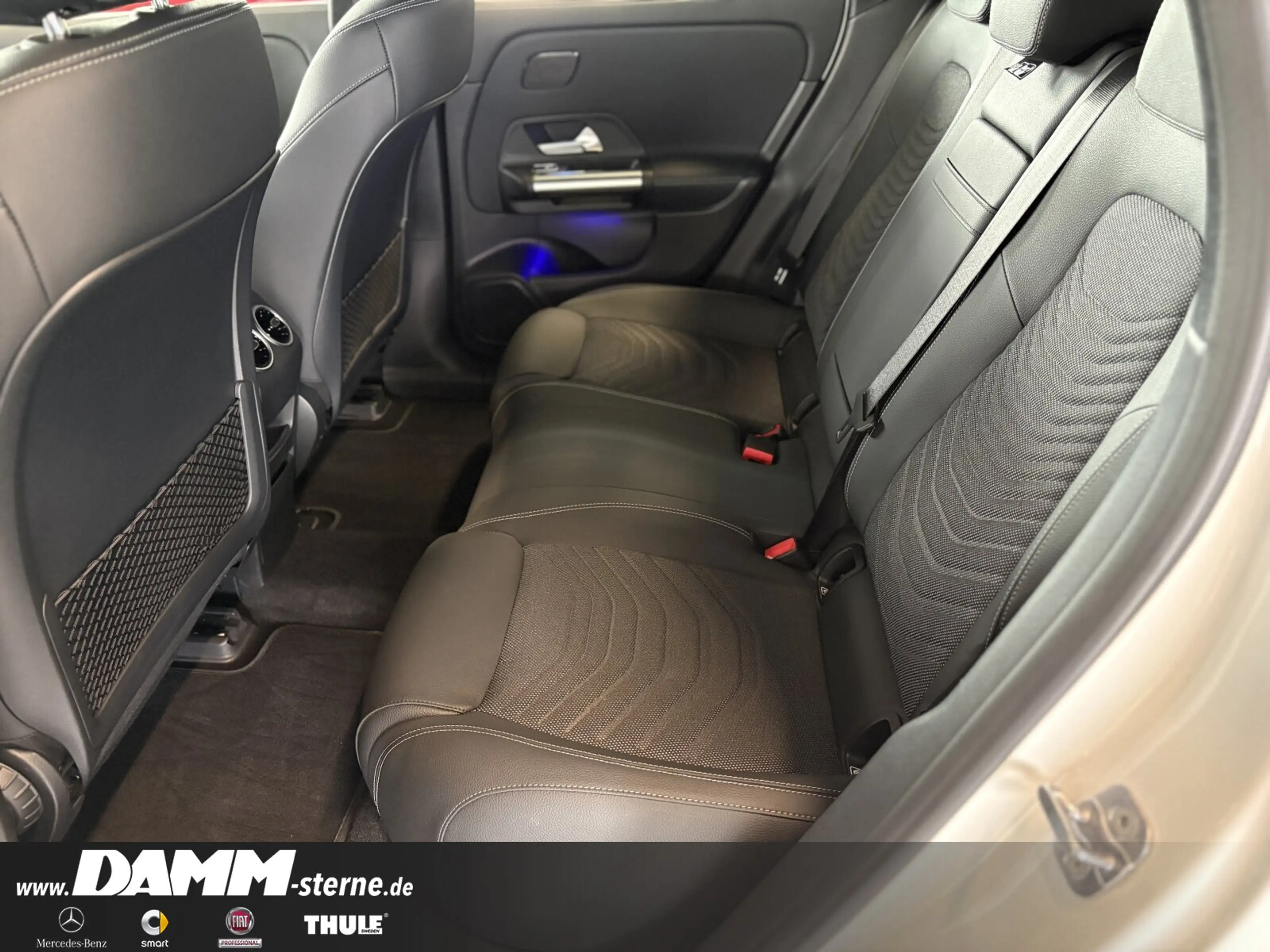 Mercedes-Benz EQA 300 EQA 300 4M Progr. Adv+/AHK/FAP/60 M GA + Flex Navi — photo 13