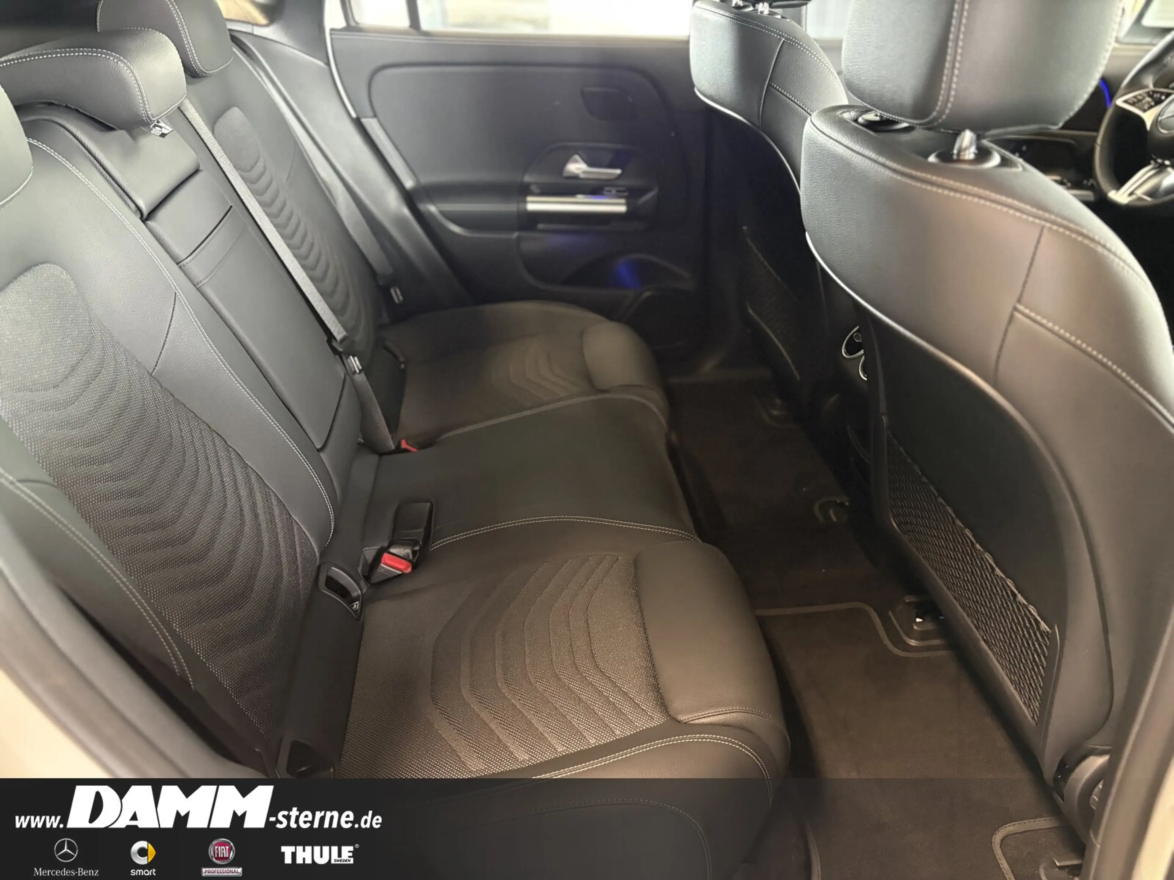 Mercedes-Benz EQA 300 EQA 300 4M Progr. Adv+/AHK/FAP/60 M GA + Flex Navi — photo 14