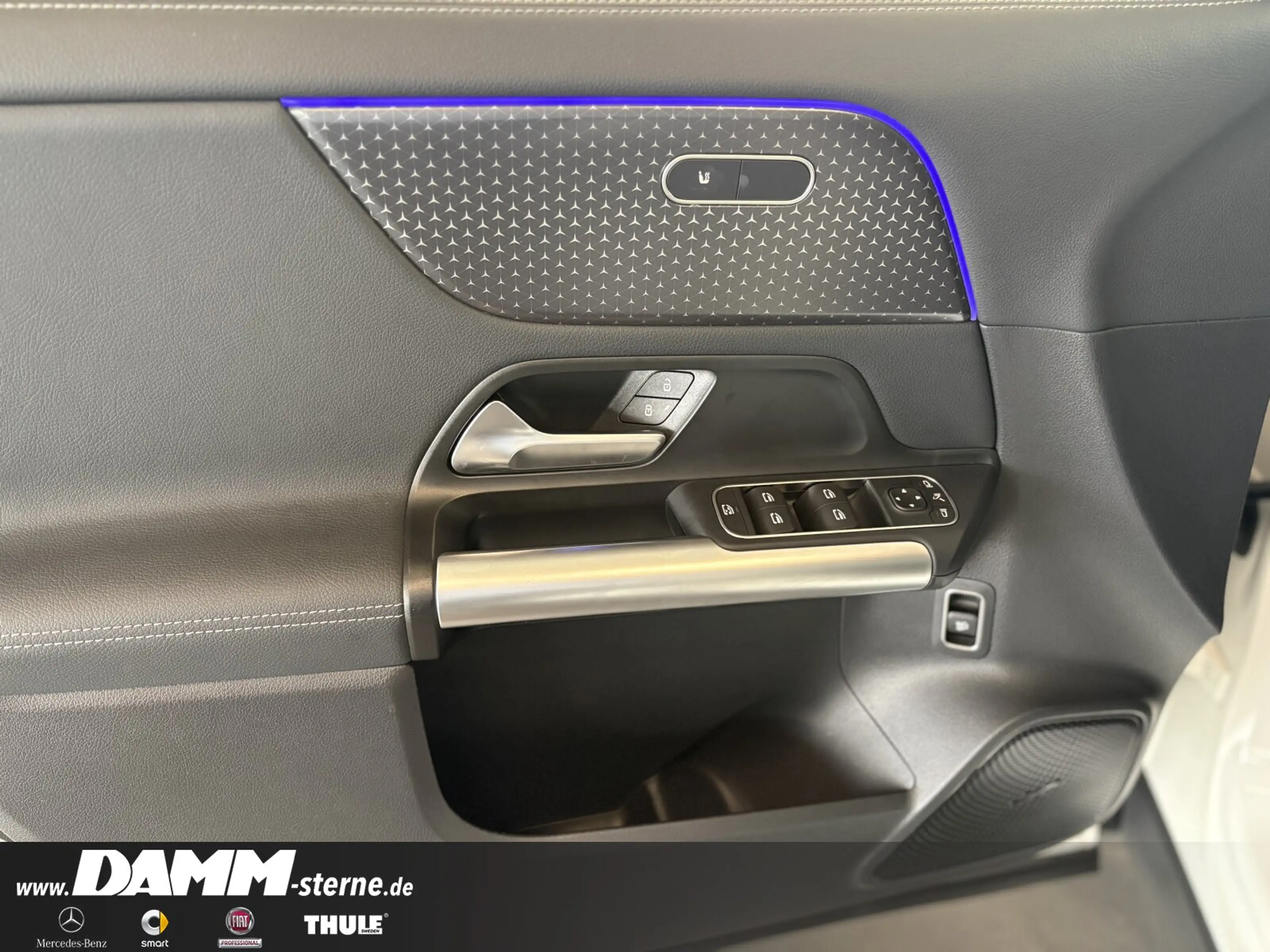 Mercedes-Benz EQA 300 EQA 300 4M Progr. Adv+/AHK/FAP/60 M GA + Flex Navi — photo 15