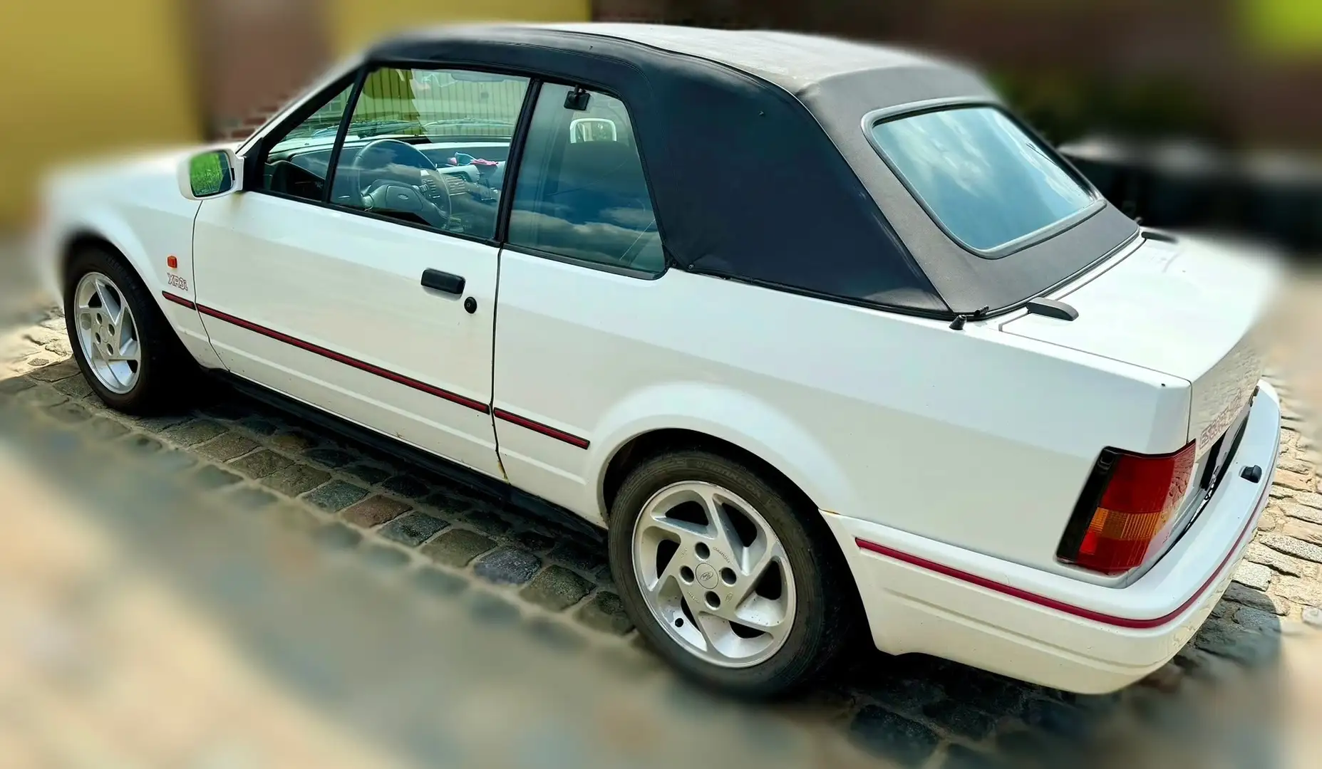 Ford Escort XR3i 1.6 Cabriolet MK4 Bílá - 2