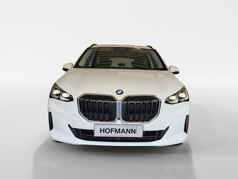 BMW 218 — photo 2