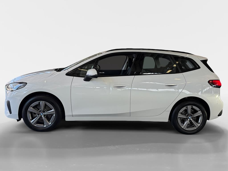 BMW 218 — photo 4