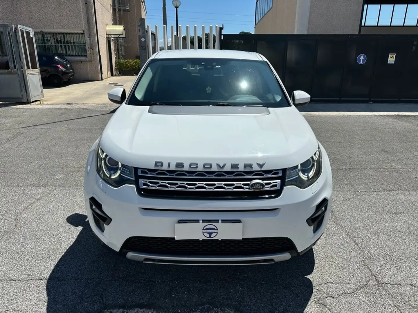 Land Rover Discovery Sport 2.0 TD4 150 CV HSE Bianco - 2