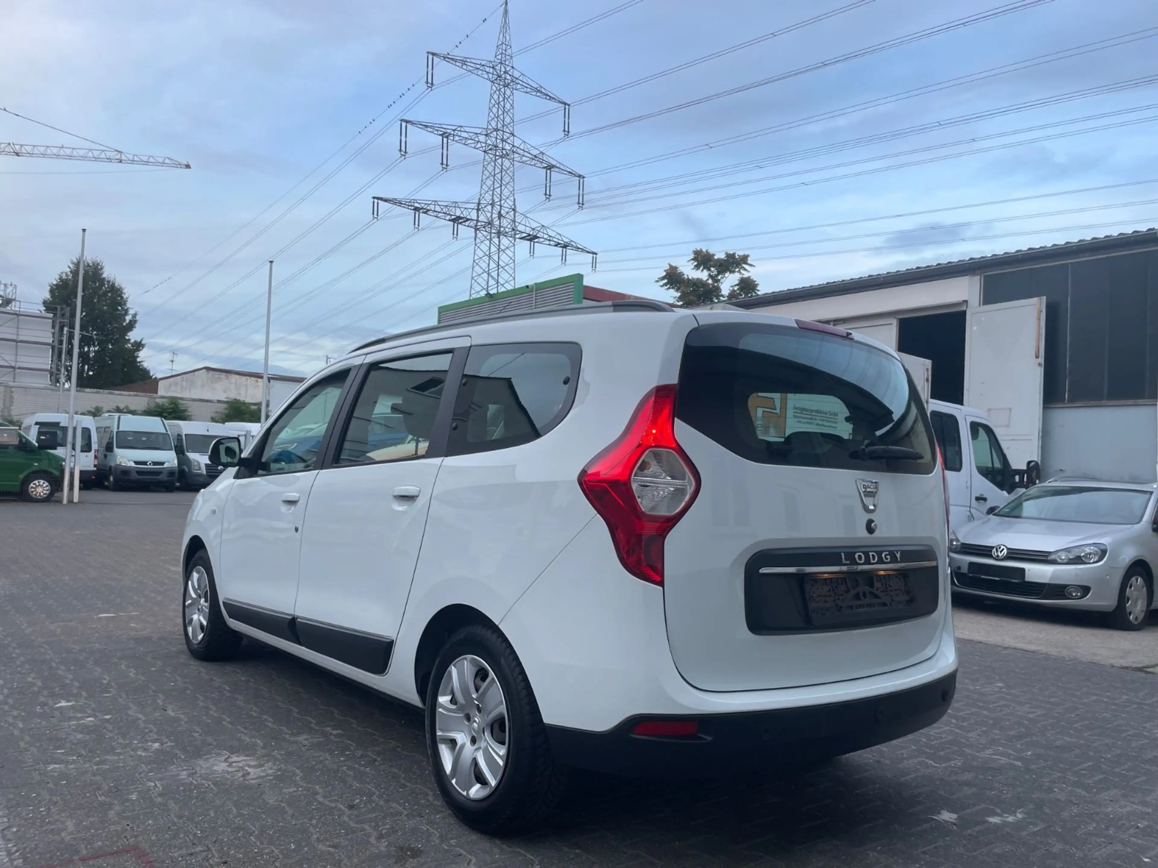 Dacia Lodgy Laureate — photo 8