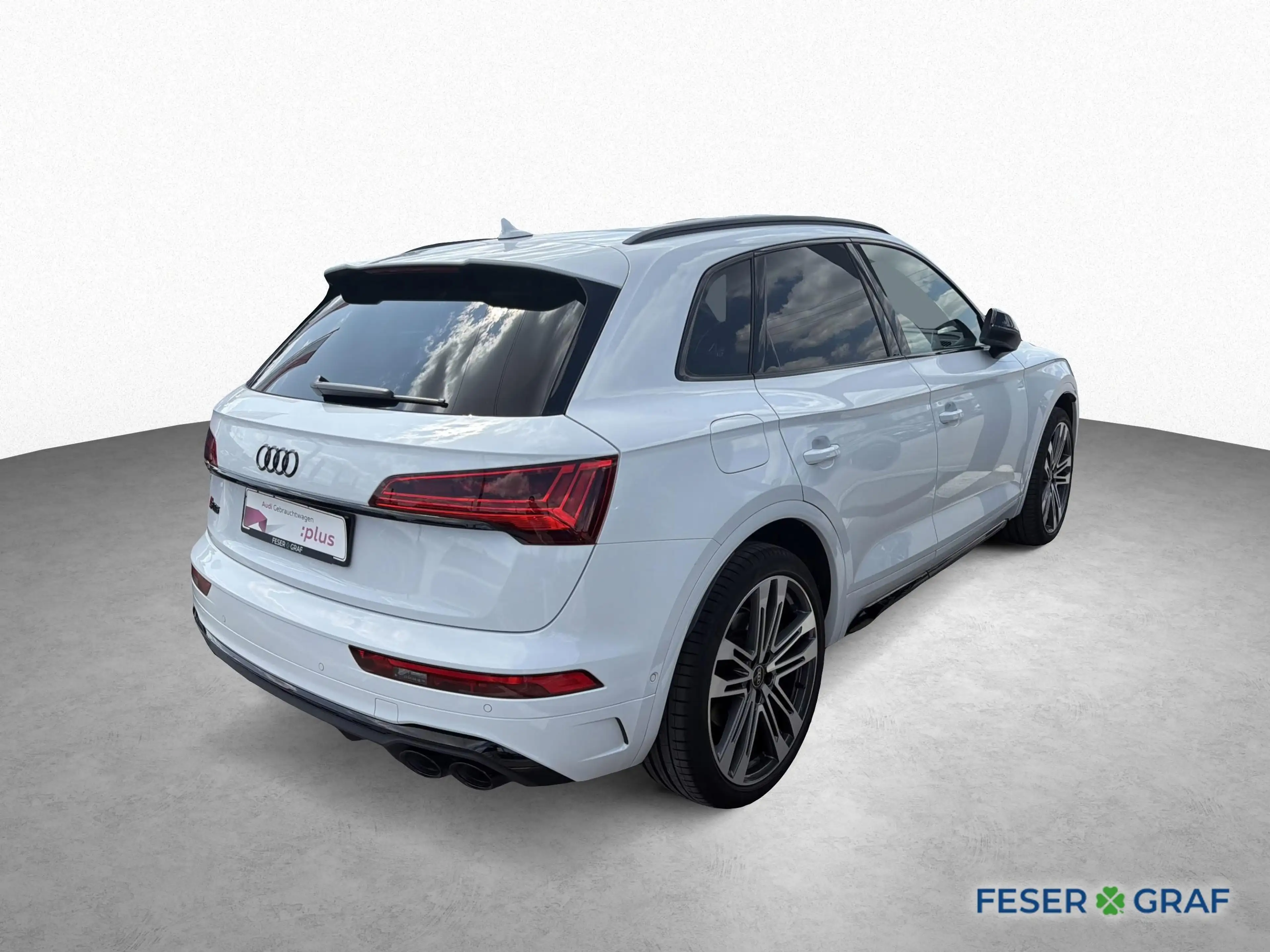 Audi SQ5 SUV — photo 5