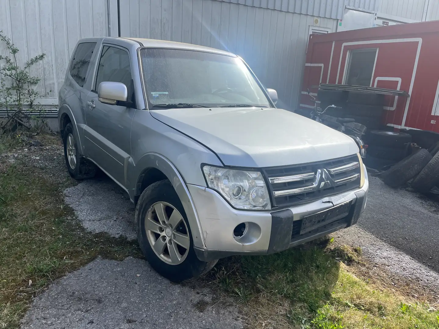 Mitsubishi Pajero Pajero LKW 3,2 DI-D Instyle 2 SITZE Silber - 1