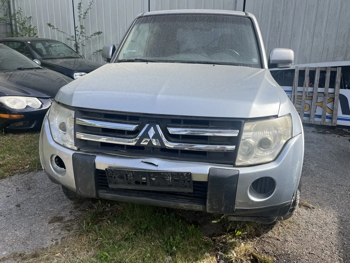 Mitsubishi Pajero Pajero LKW 3,2 DI-D Instyle 2 SITZE Silber - 2