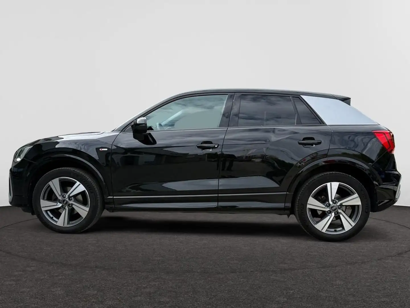 Audi Q2 Audi Q2  Sport Edition 30 TFSI  81(110) kW(ch) 6 vitesses Negro - 2