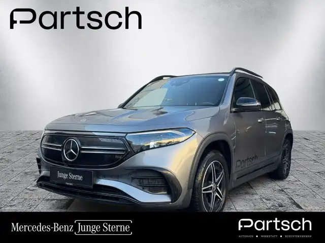 Mercedes-Benz EQB 300 4MATIC AMG-Line Night-P. Distronic