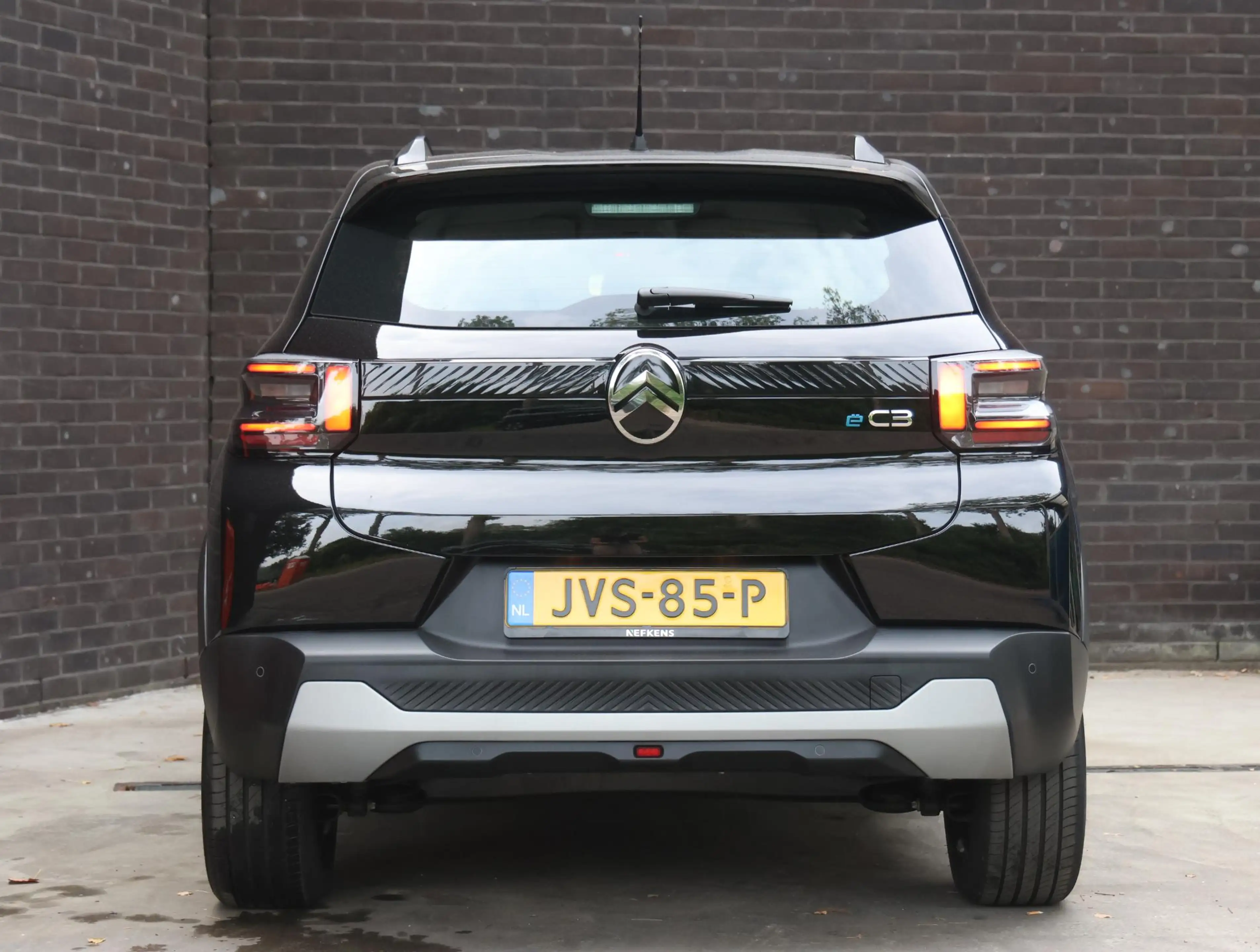 Citroen E-C3 Plus 113pk 44kWh | Draadloze Telefoonlader | Navig — photo 8