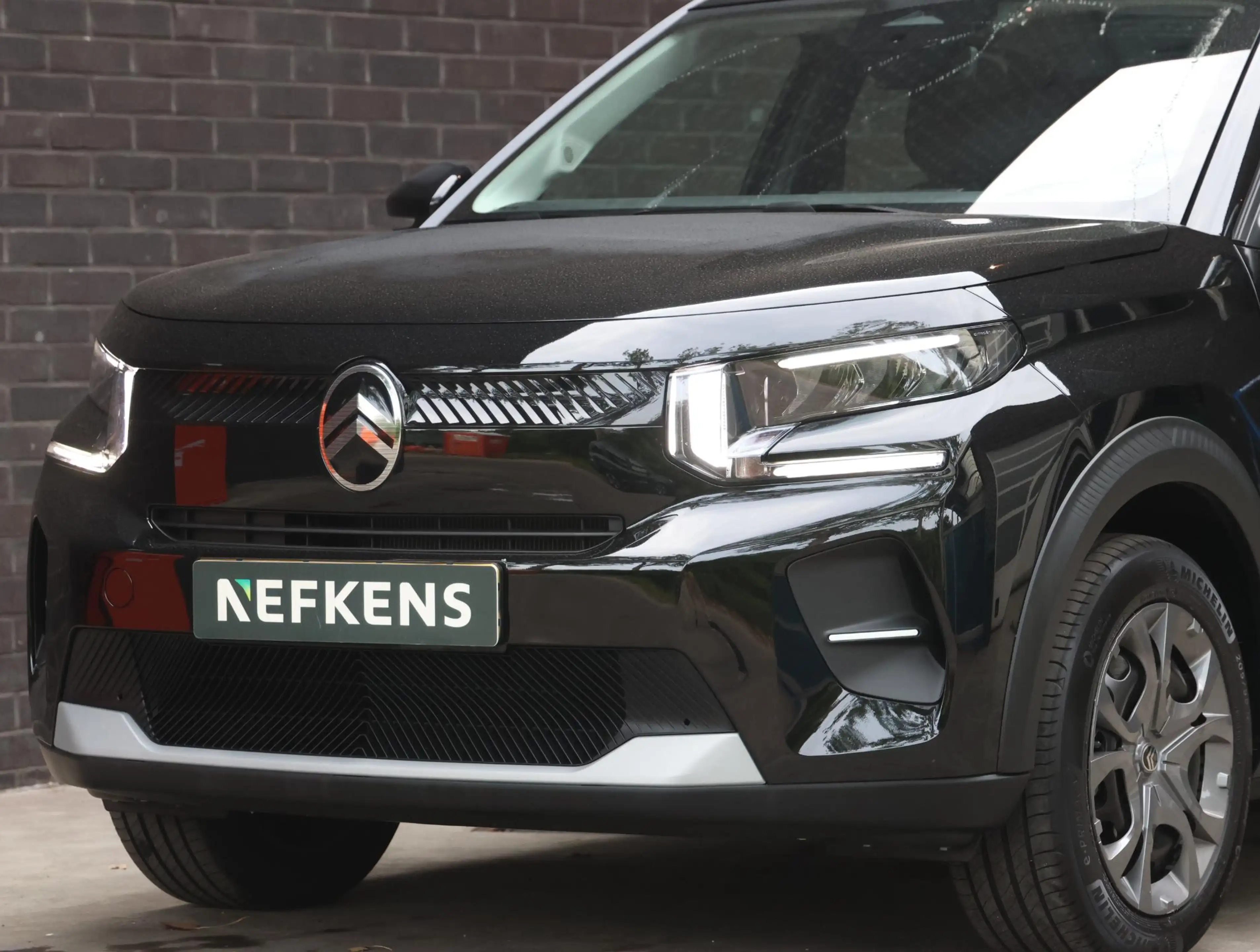 Citroen E-C3 Plus 113pk 44kWh | Draadloze Telefoonlader | Navig — photo 6