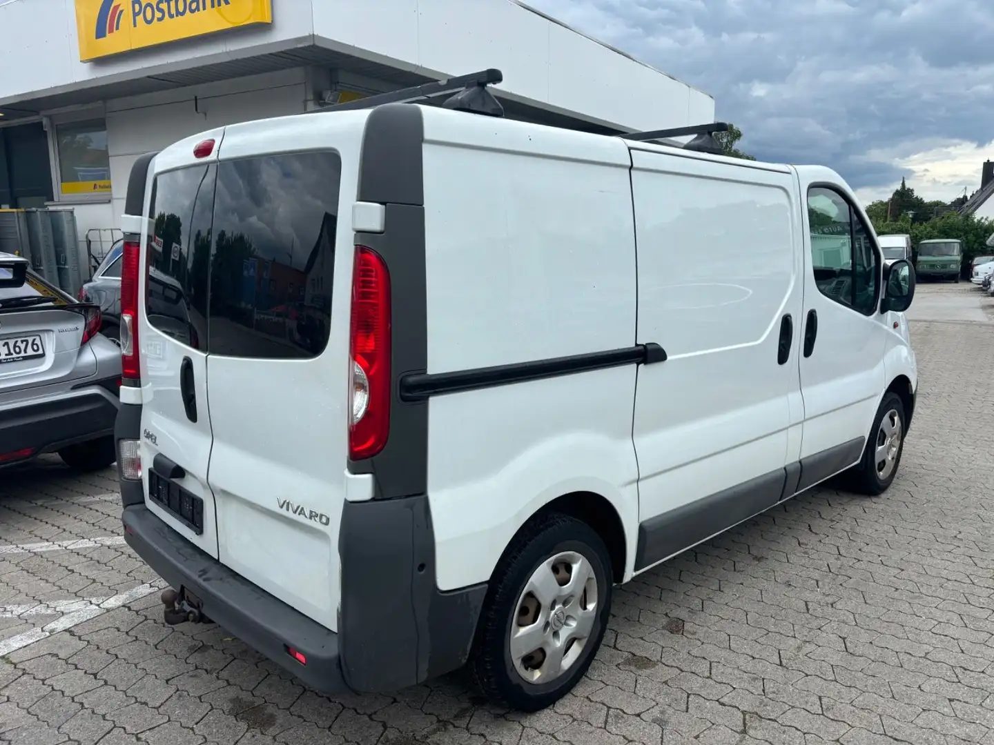 Opel Vivaro **1.HAND ** TÜV NEU **EURO 5** Weiß - 1