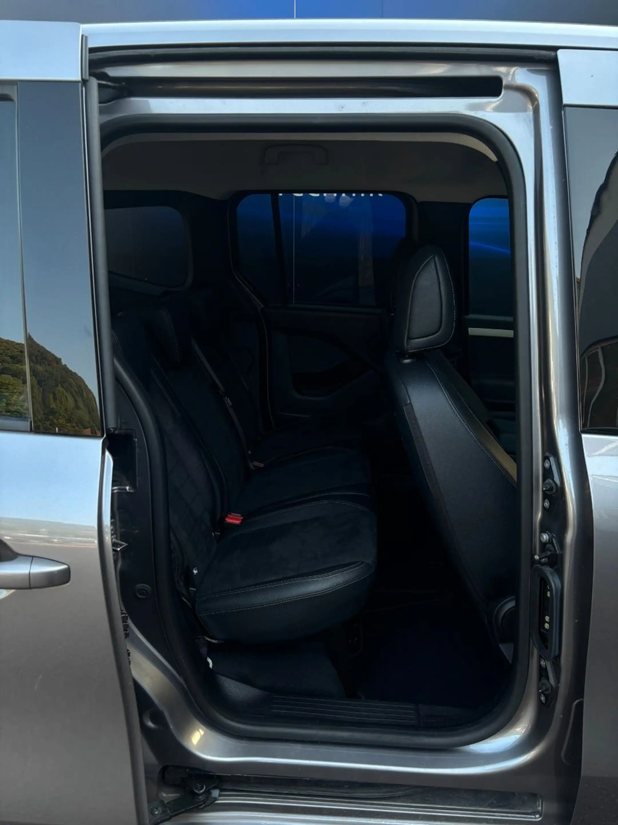 Mercedes-Benz T-Class T 180 d Edition — photo 14