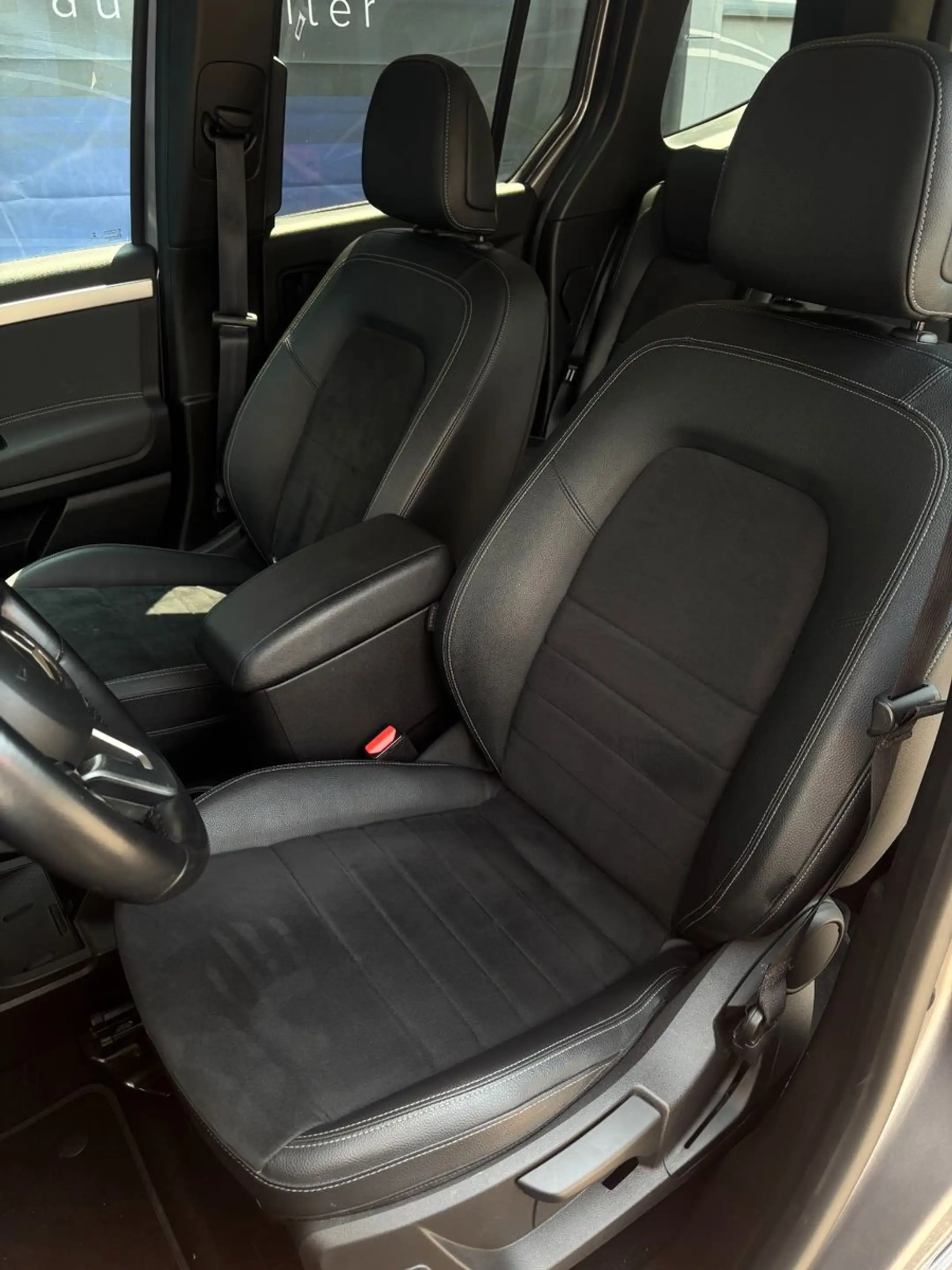Mercedes-Benz T-Class T 180 d Edition — photo 10