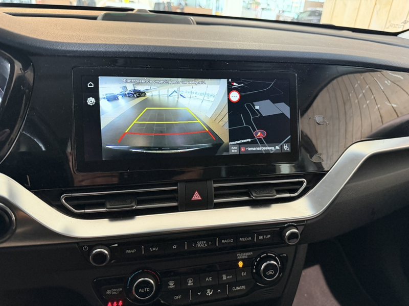 Kia e-Niro DynamicLine 64 kWh SOH 96,10% — photo 11