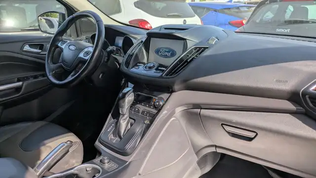 Ford Kuga view 10