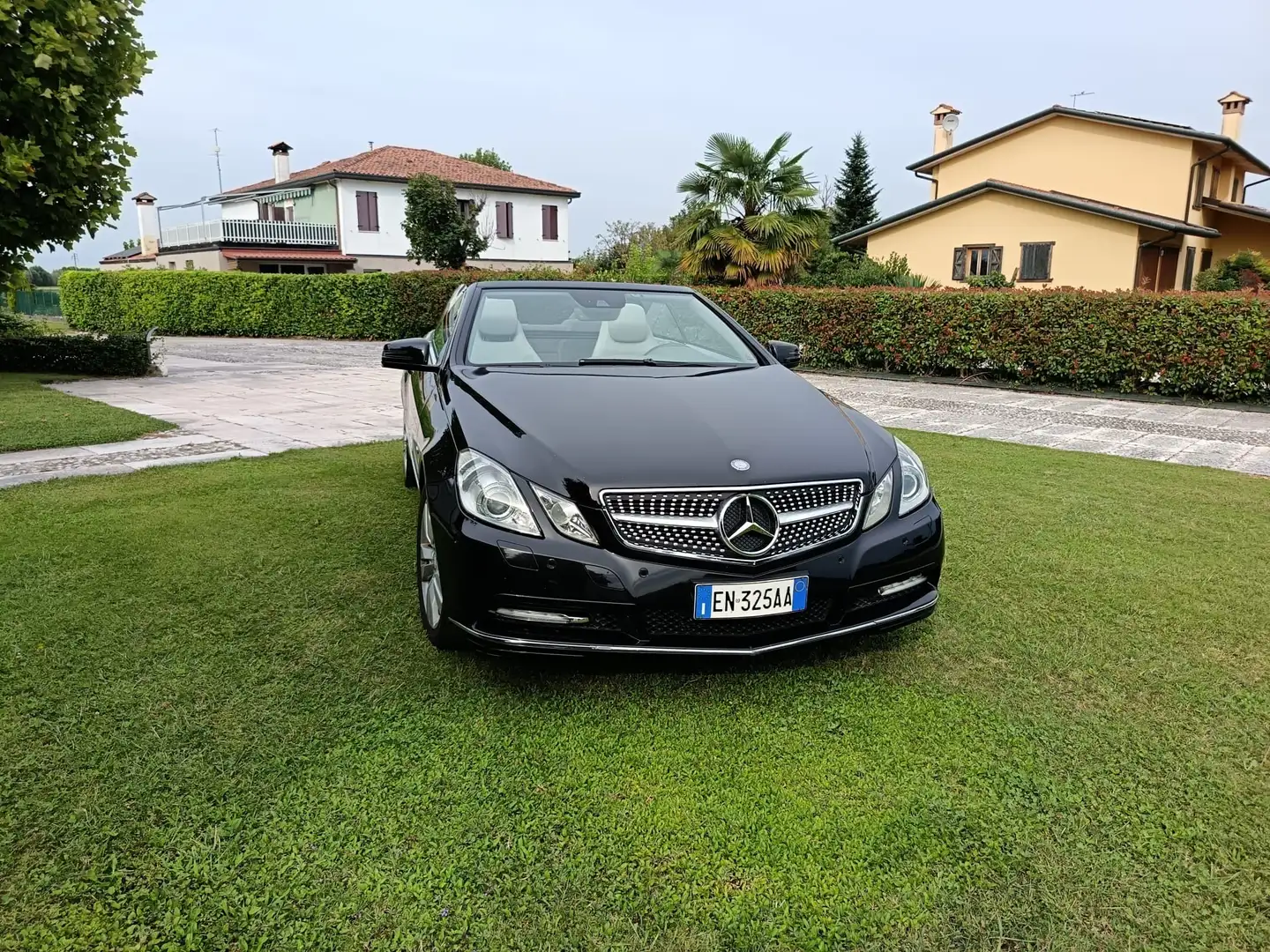 Mercedes-Benz E 220 Cabrio cdi be Avantgarde Nero - 1