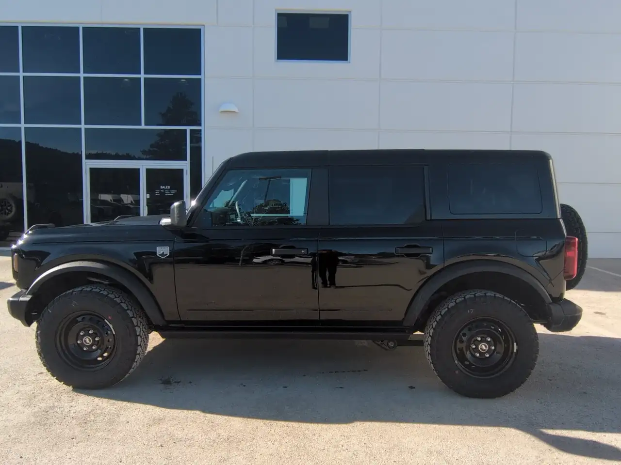 Ford Bronco снимка Ford Bronco