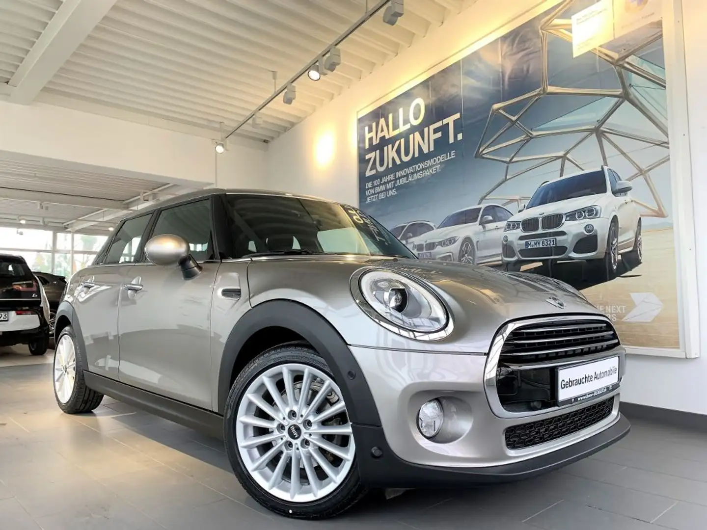 MINI Cooper Aut. Chili NAVI+LEDer+KOM+SITZH+PDC+SPORTS Grau - 2