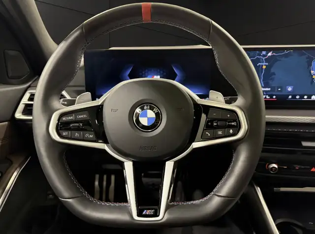 BMW 3 Series view 14