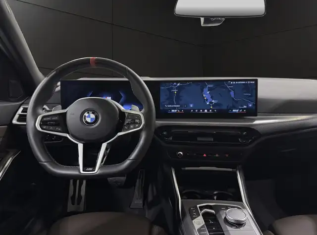 BMW 3 Series view 8