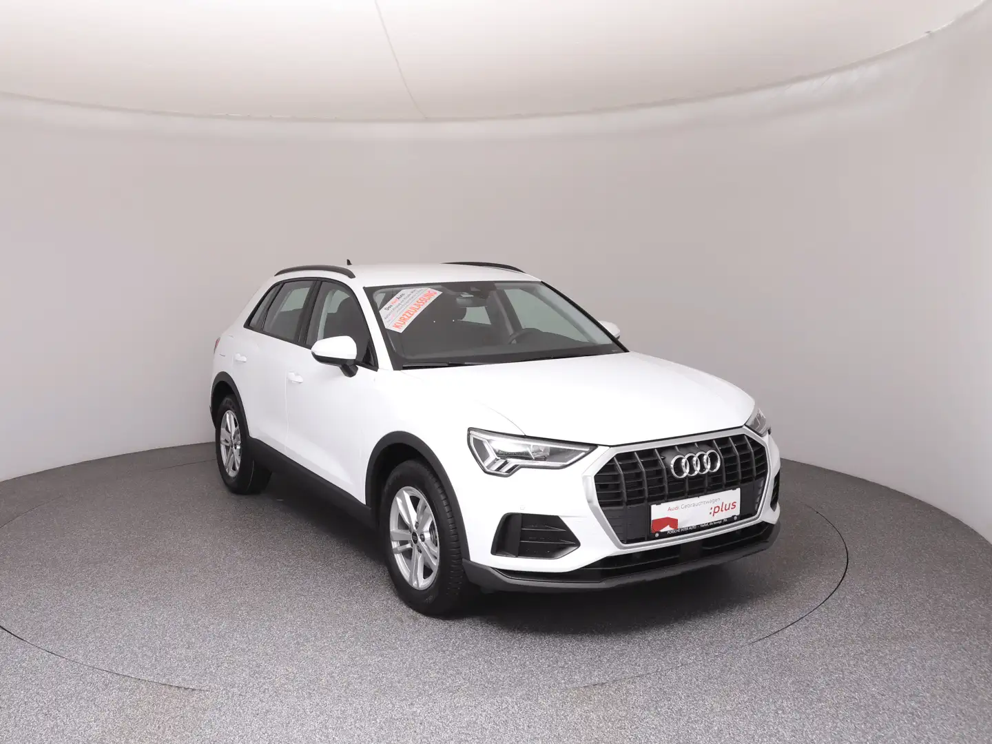 Audi Q3 35 TFSI intense Weiß - 2