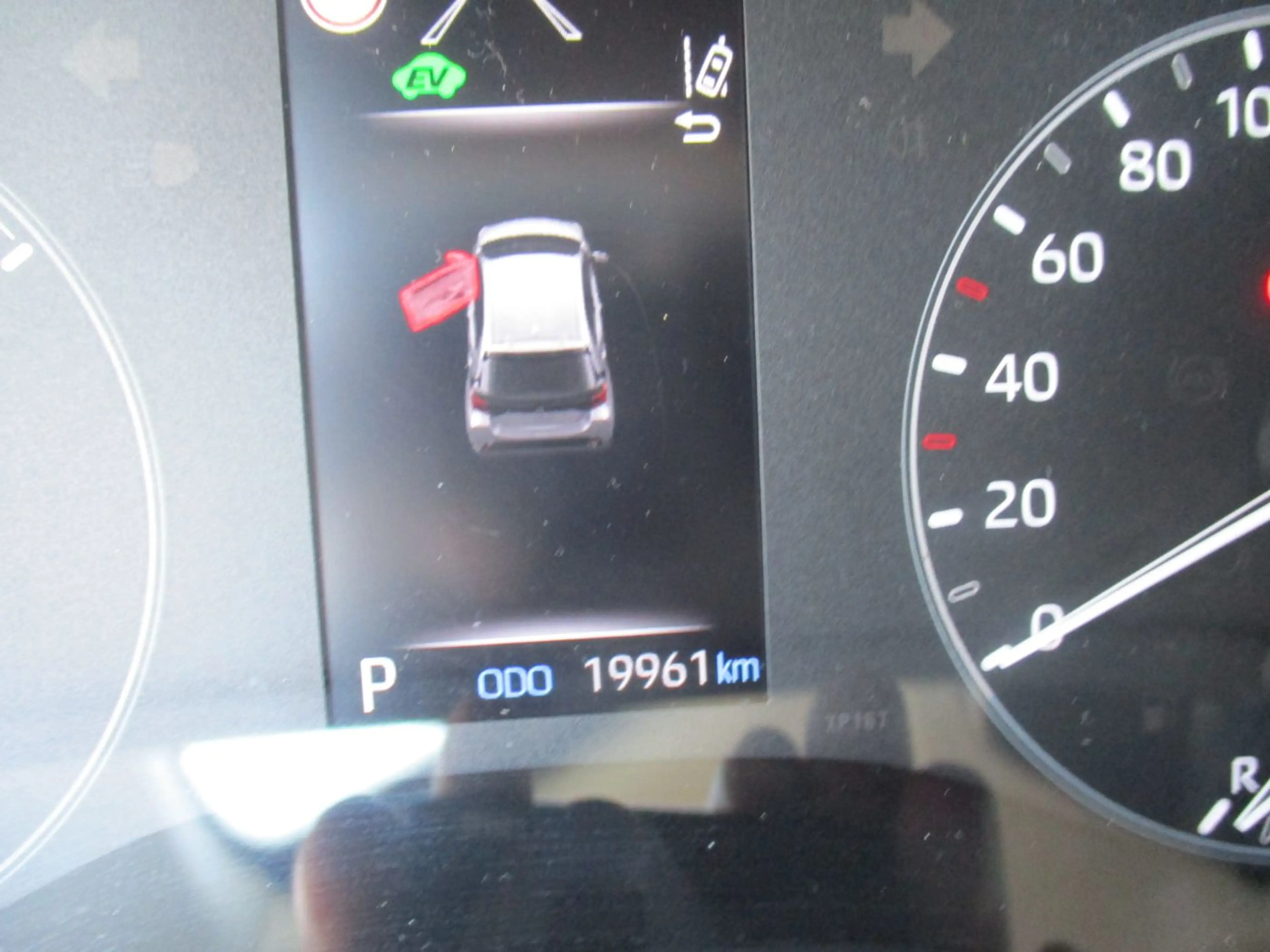 Toyota Yaris 1.5 Active Drive Hybrid ACC+LED+Navi+SHZ — photo 15