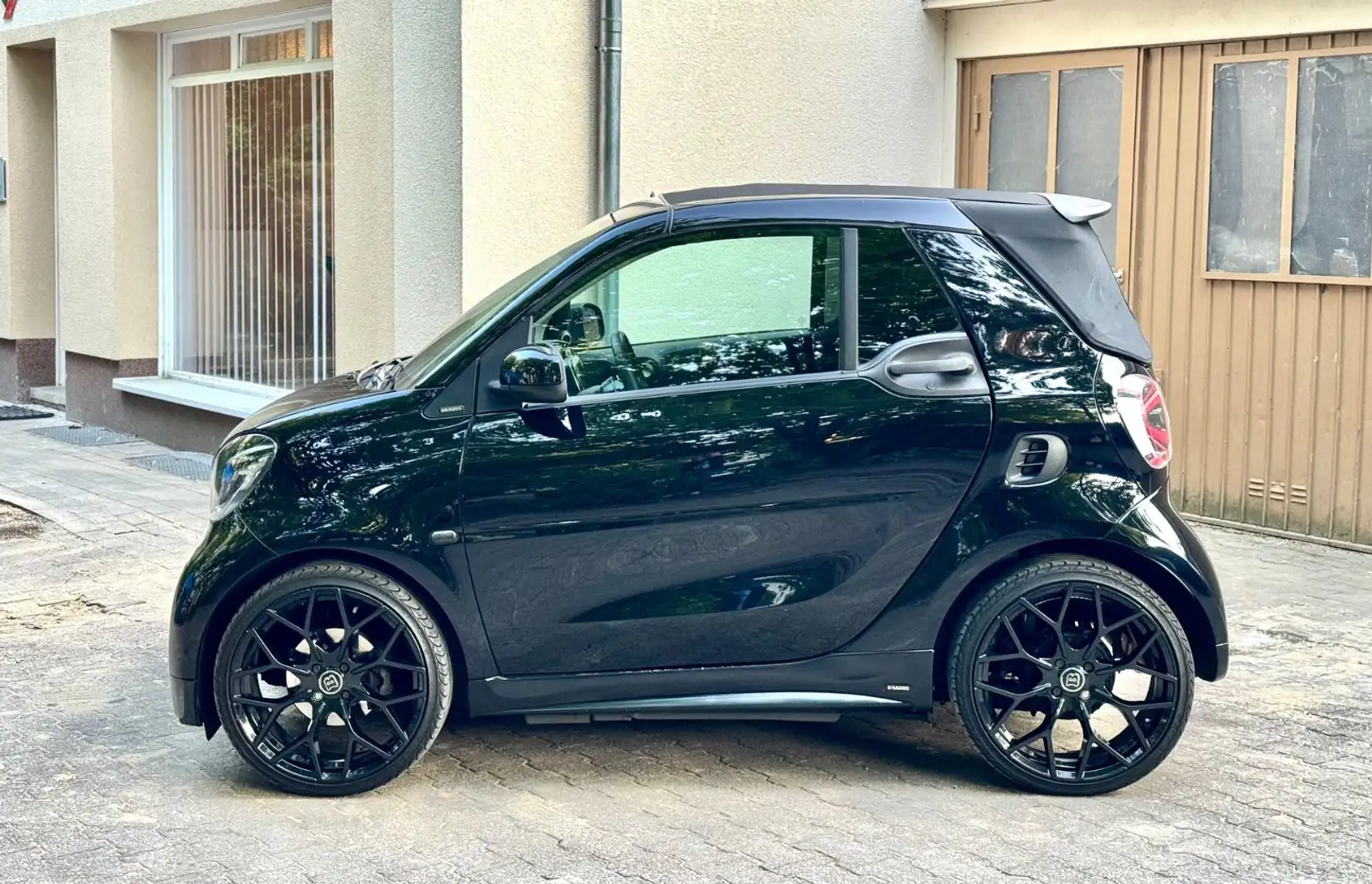 smart forTwo Brabus Cabrio LED Navi Leder Noir - 2
