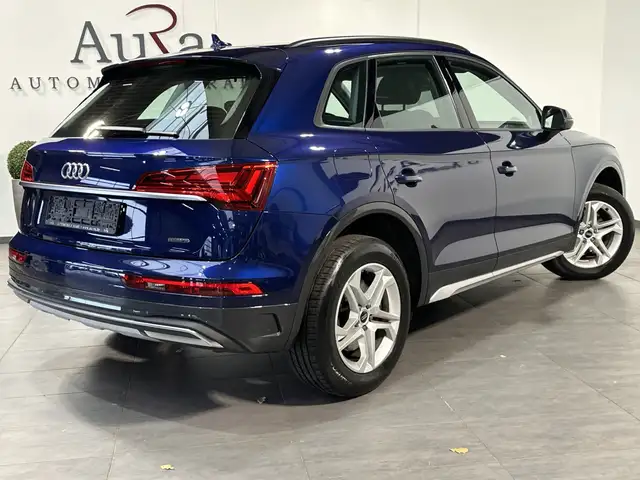 Audi Q5 view 4
