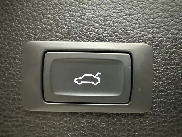 Audi Q5 view 7
