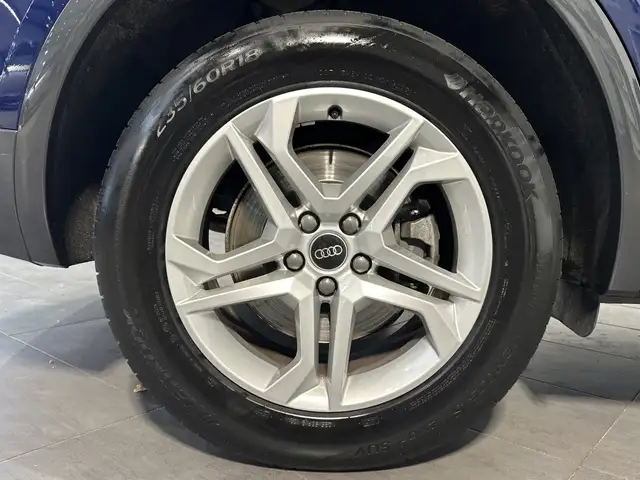 Audi Q5 view 3